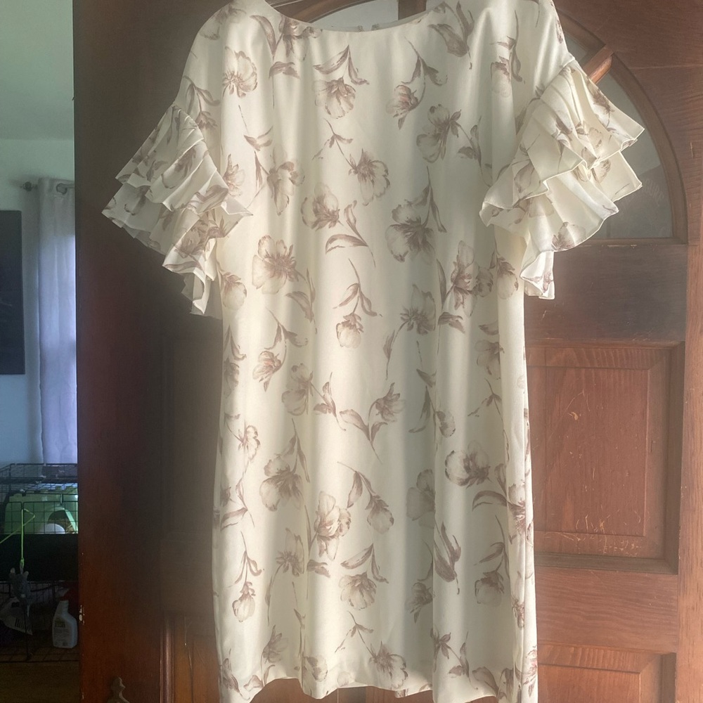 Jessica Howard Cream Ruffled Tiered Sundress